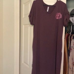 Short sleeve knee length dress